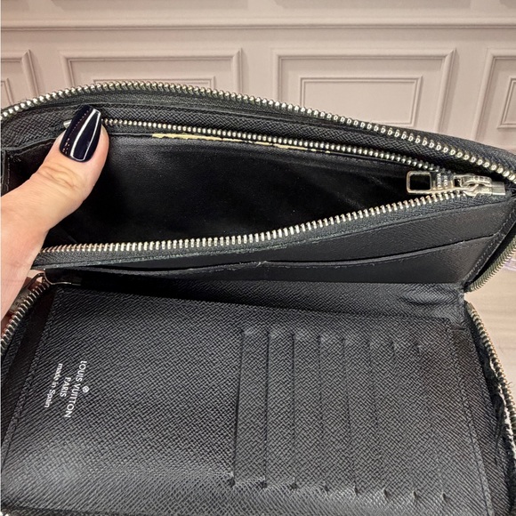 Louis Vuitton Epi Black Zippy Long Wallet – Project Piece – Authentic - Picture 10 of 12